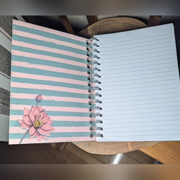 New Faithfully Yours "Blessed" Notebook - Picture 3 of 6